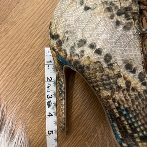 EUC Zigi Soho Faux Snakeskin Martyr Pumps Sz 7 - Picture 7 of 7